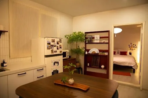 Mapo 1f, Modern Hinoki-wood Hanok 2rm , 3bed 서울특별시