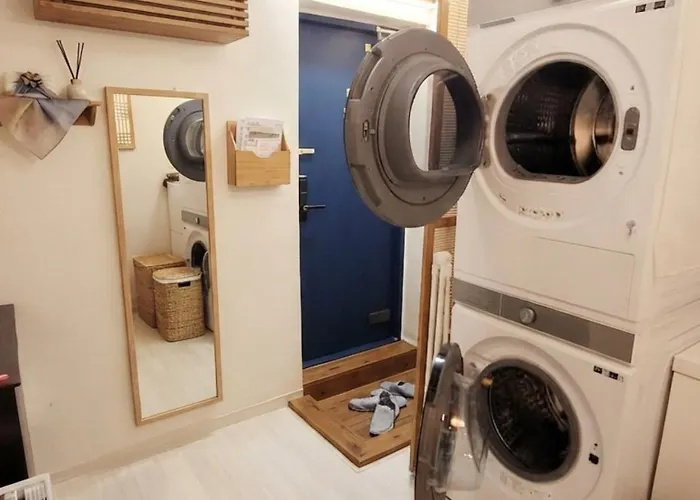 Mapo 1f, Modern Hinoki-wood Hanok 2rm , 3bed * Seoul